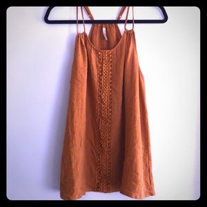 Yellow pattern front top